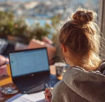 Foto ilustrativa para aulas online